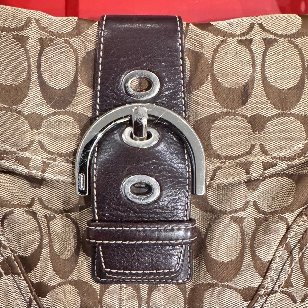 Vintage Y2K Coach Soho Bag Insignia Canvas Light Brown Great Condition - Picture 3 of 11